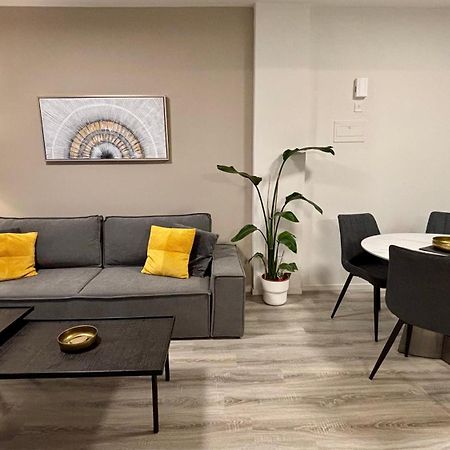 Seabreeze City Center Flats By Trulycyprus ลิมาซอล ภายนอก รูปภาพ