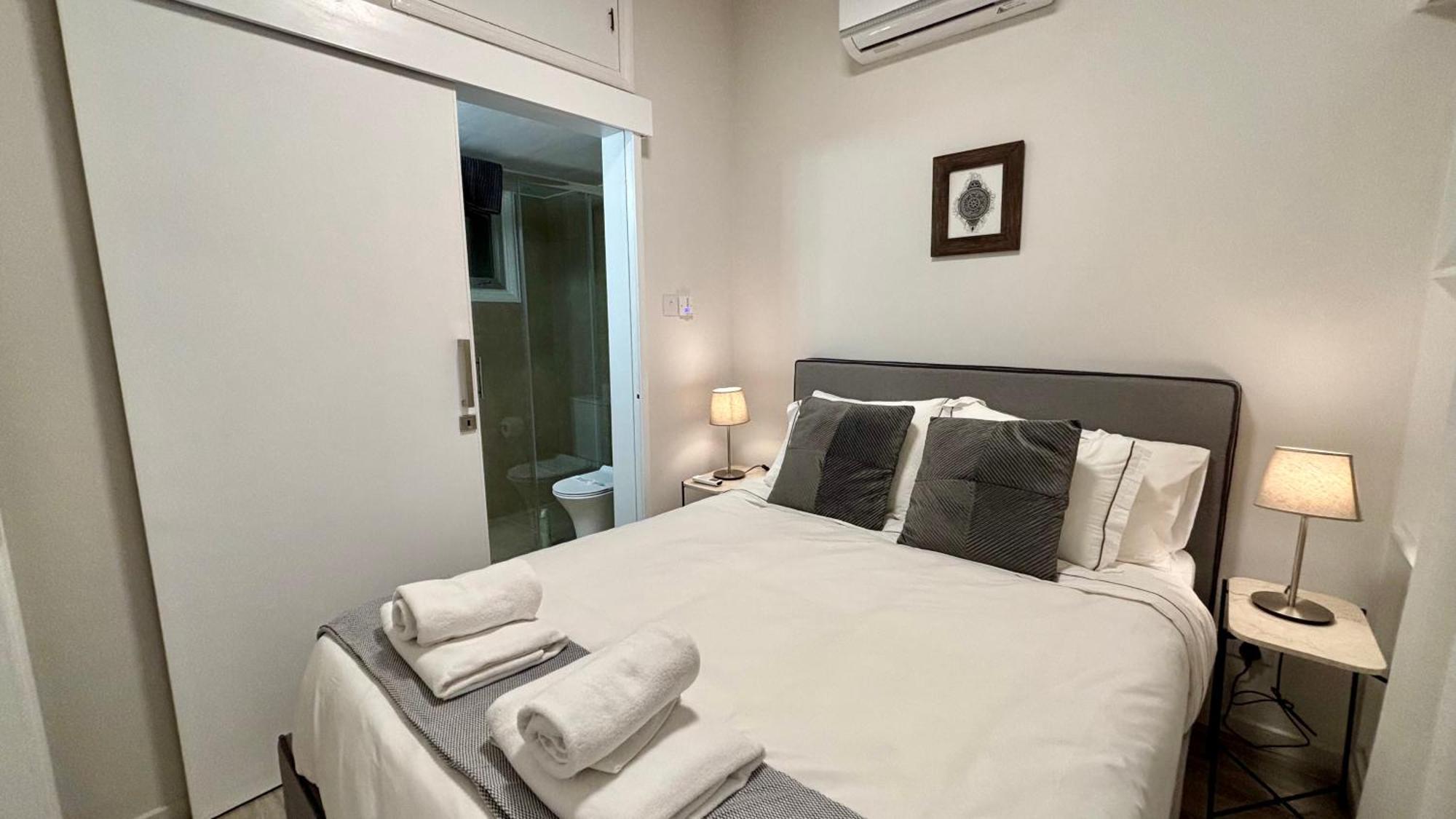 Seabreeze City Center Flats By Trulycyprus ลิมาซอล ภายนอก รูปภาพ