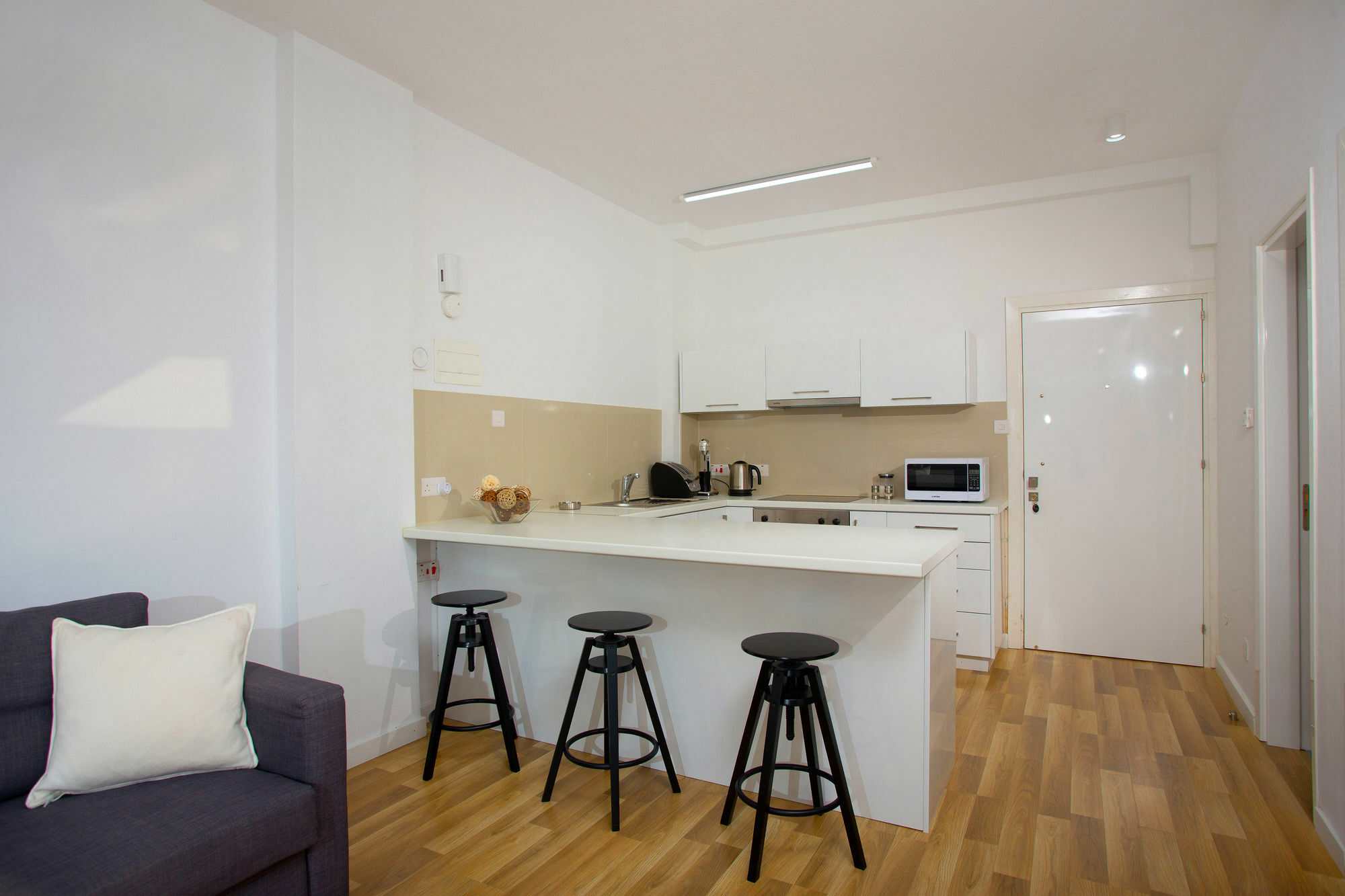 Seabreeze City Center Flats By Trulycyprus ลิมาซอล ภายนอก รูปภาพ