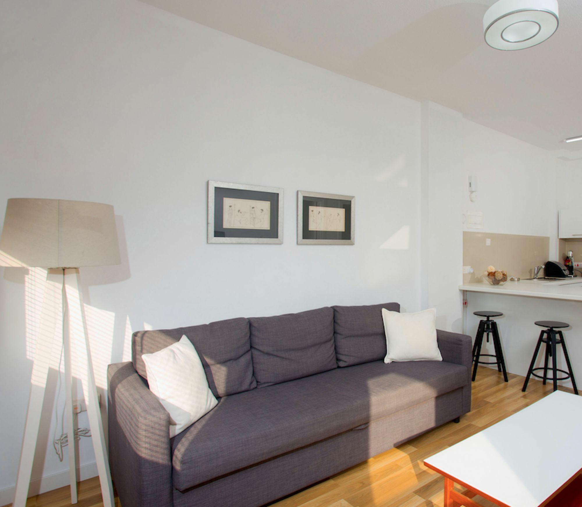 Seabreeze City Center Flats By Trulycyprus ลิมาซอล ภายนอก รูปภาพ